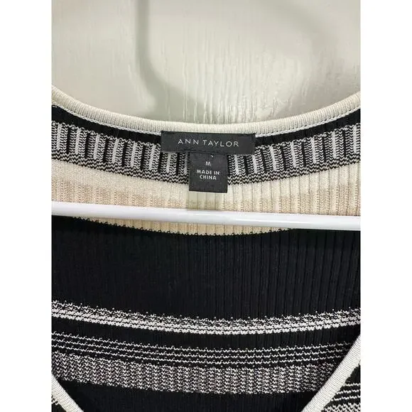 Ann Taylor Striped Scoop Neck Sweater
Dress - Midi Women’s Size M - Picture 4 of 6